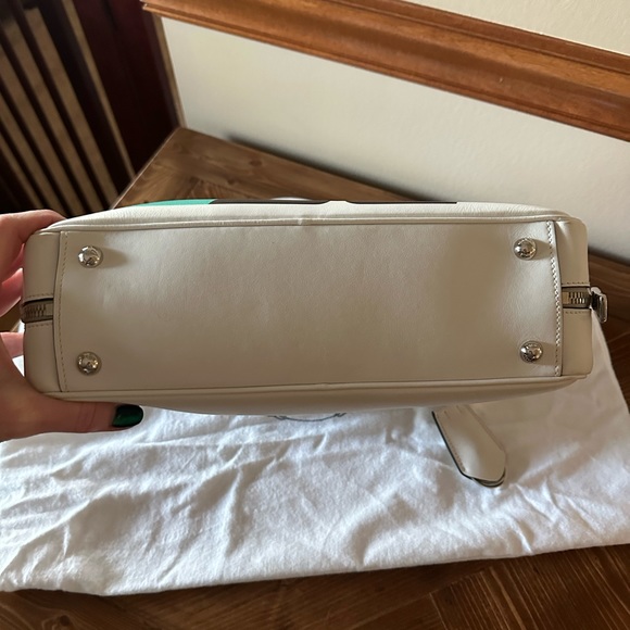 PRADA Mirage - Picture 3 of 8